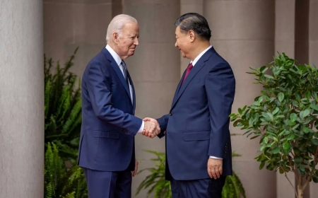 First discussions between the US and China in over a year