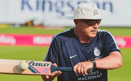 Following Zimbabwe's World Cup defeats, Houghton steps down as coach