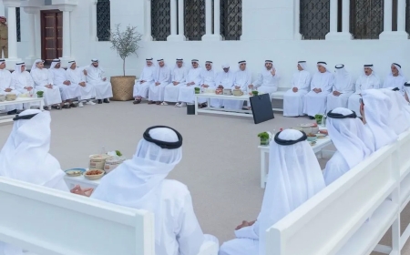 Dubai's Crown Prince engages with senior officials.