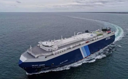 Attackers in the Red Sea target a ship headed for Karachi