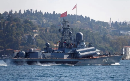 Ukrainian soldiers damaged a Russian naval vessel