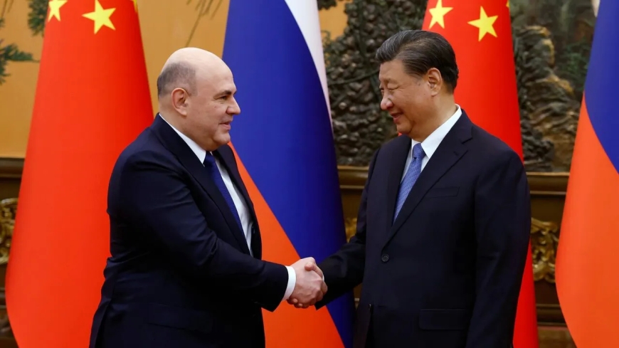 Russia's cooperation is praised by China's Xi Jinping as record commerce surpasses the $200 billion objective