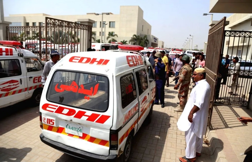 A bus headed for Parachinar is attacked in Hangu