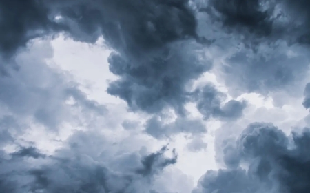 Hikers in the Blue Mountains were struck by lightning