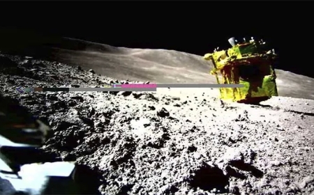 Japan's lunar lander responds to an Earth transmission