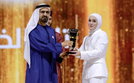 Arab Hope Makers are honored by Mohammed bin Rashid
