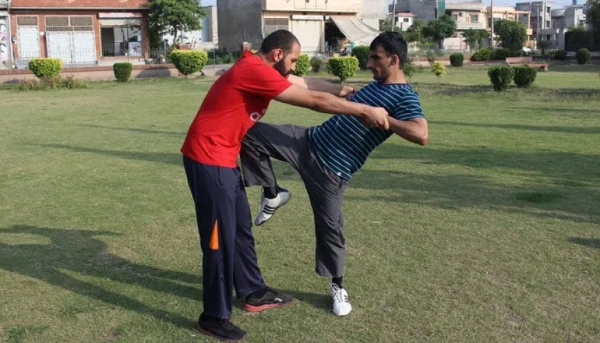 Bodla, a Pakistani martial artist, broke the 14th Guinness World Record.