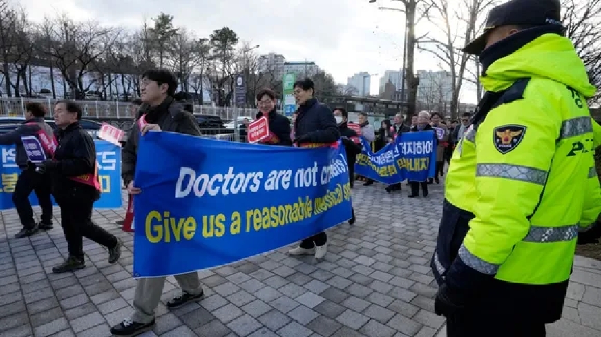 Hundreds of junior physicians on strike in South Korea?