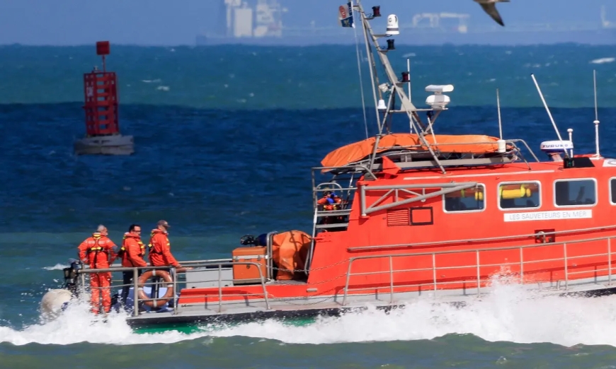 A minor boat mishap results in one death and two missing.